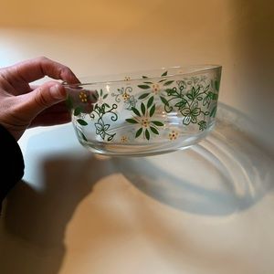 Temp-tations glass bowl Set